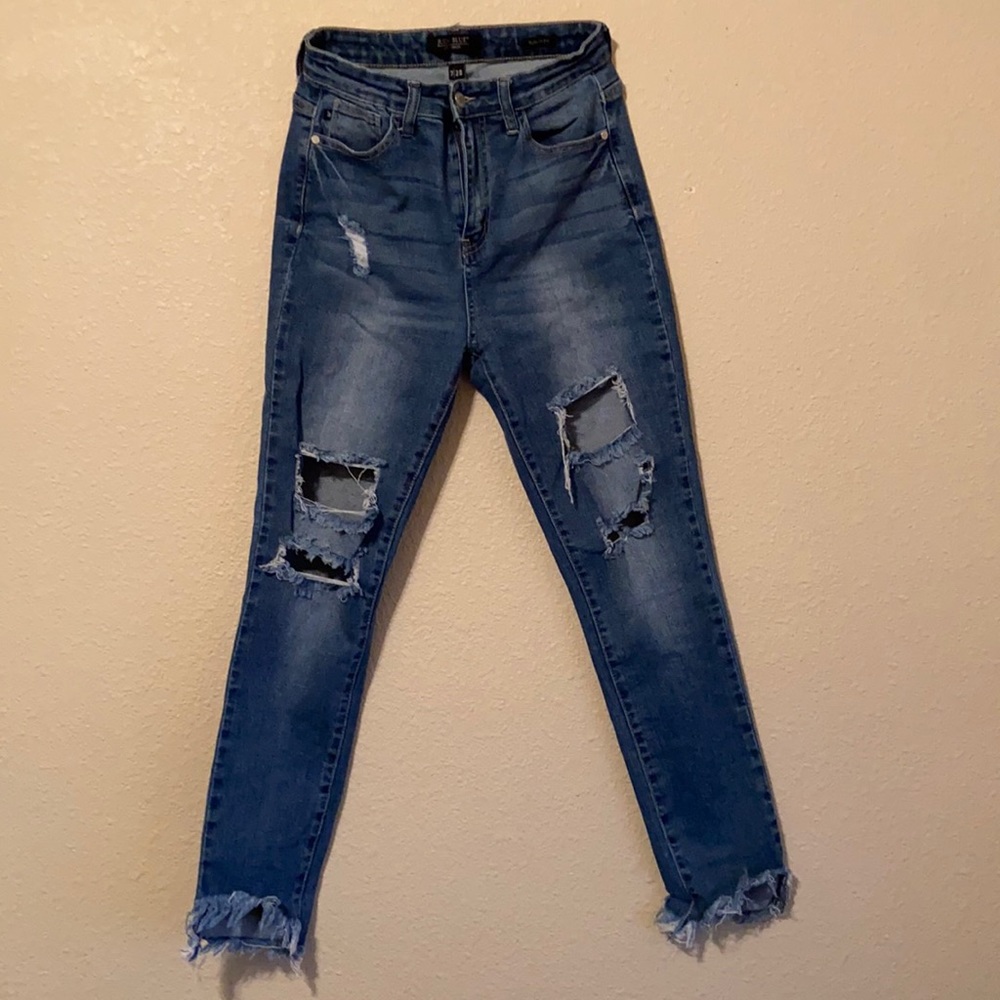 Judy Blue Ripped skinny jeans